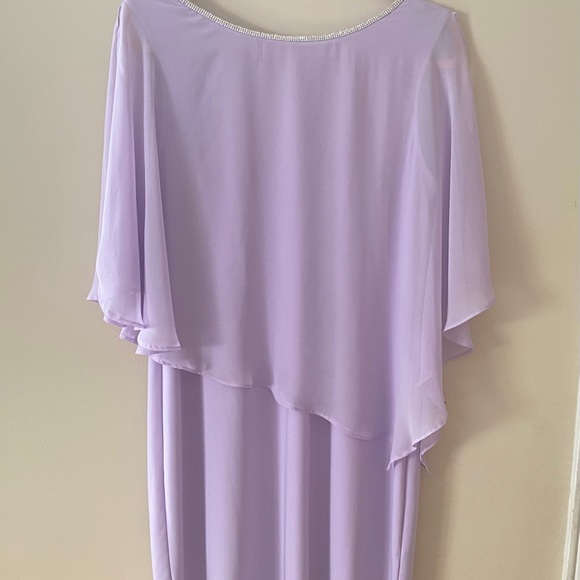 Dress - Picture 4 of 4